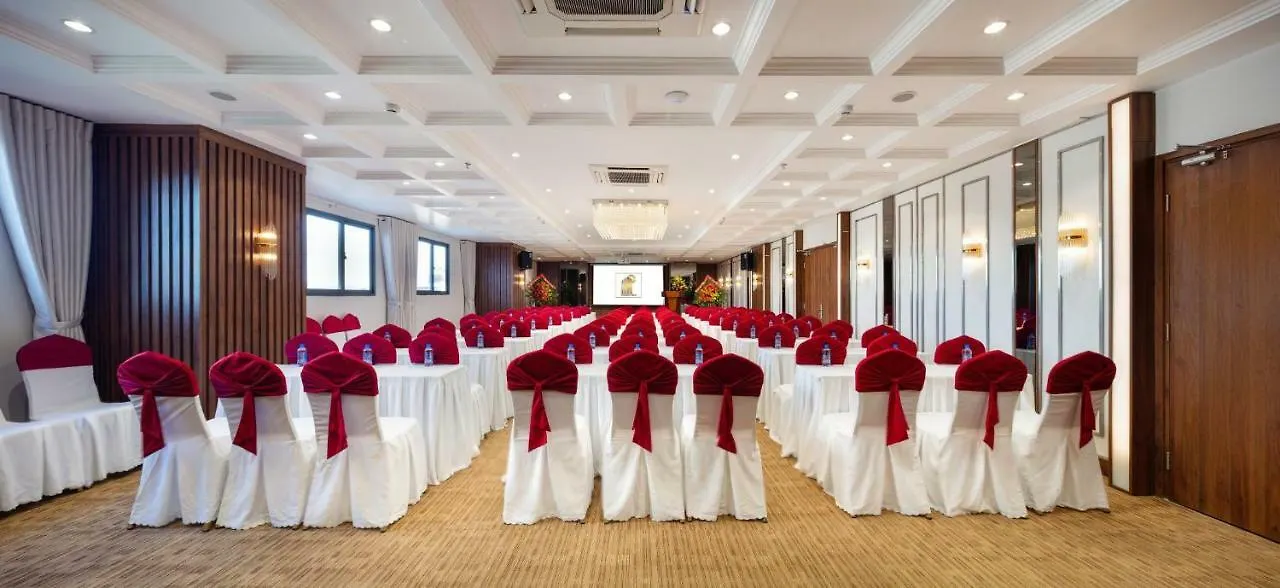 Aston Nha Trang City Hotel 4*,